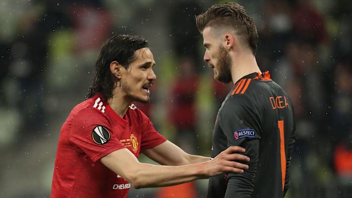 Manchester United's Edinson Cavani and David De Gea